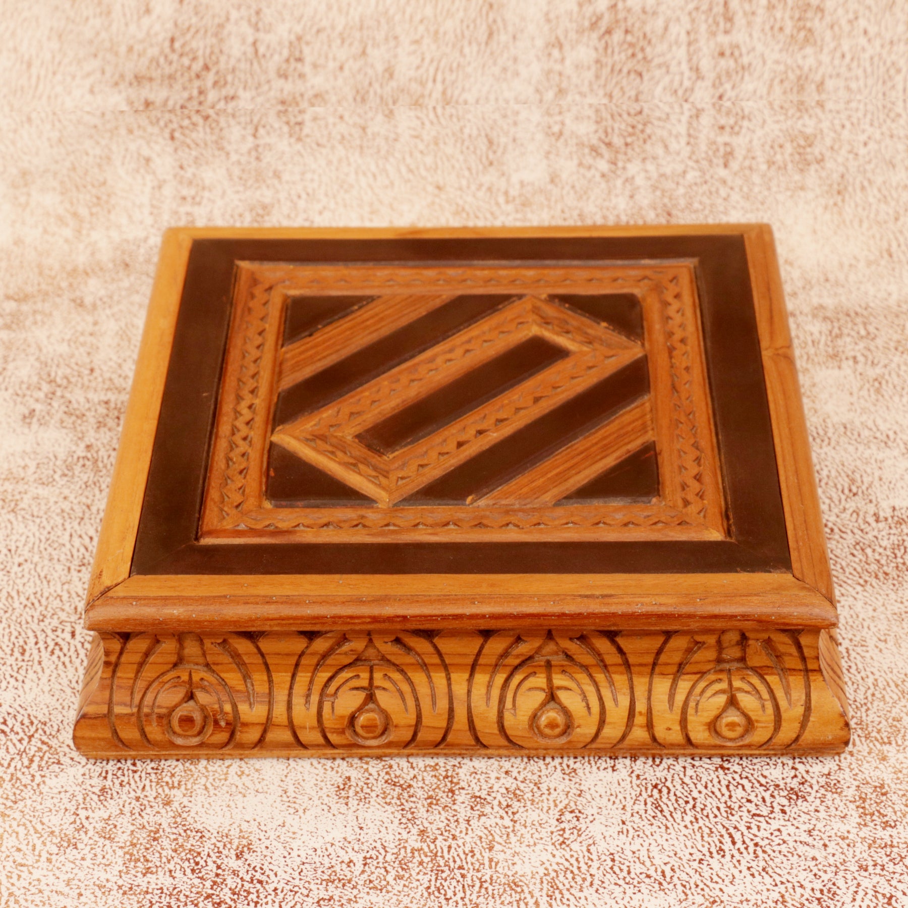 Curved Sides Box Wooden Box