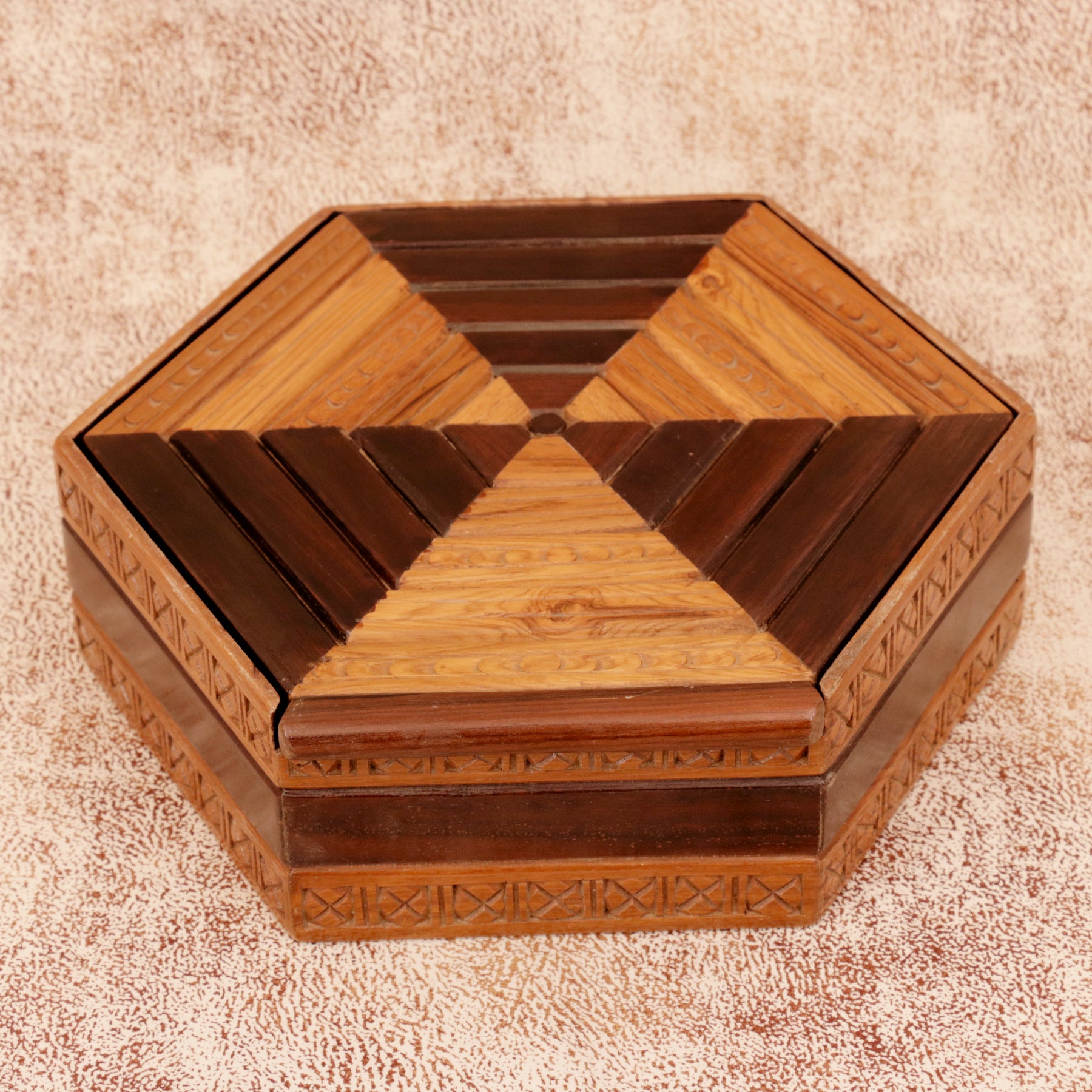 Roomy Fan Box Dry Fruit Box