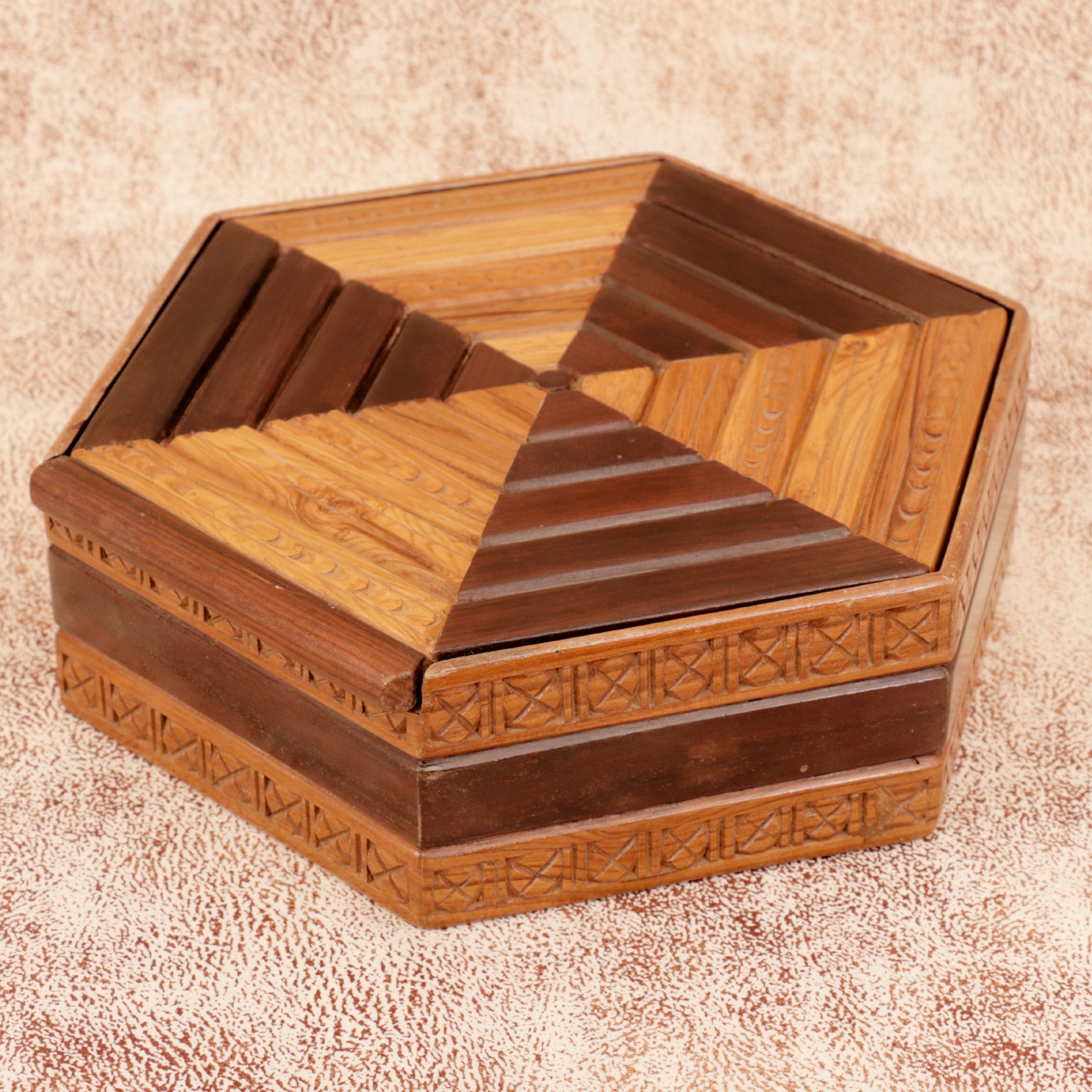 Roomy Fan Box Dry Fruit Box
