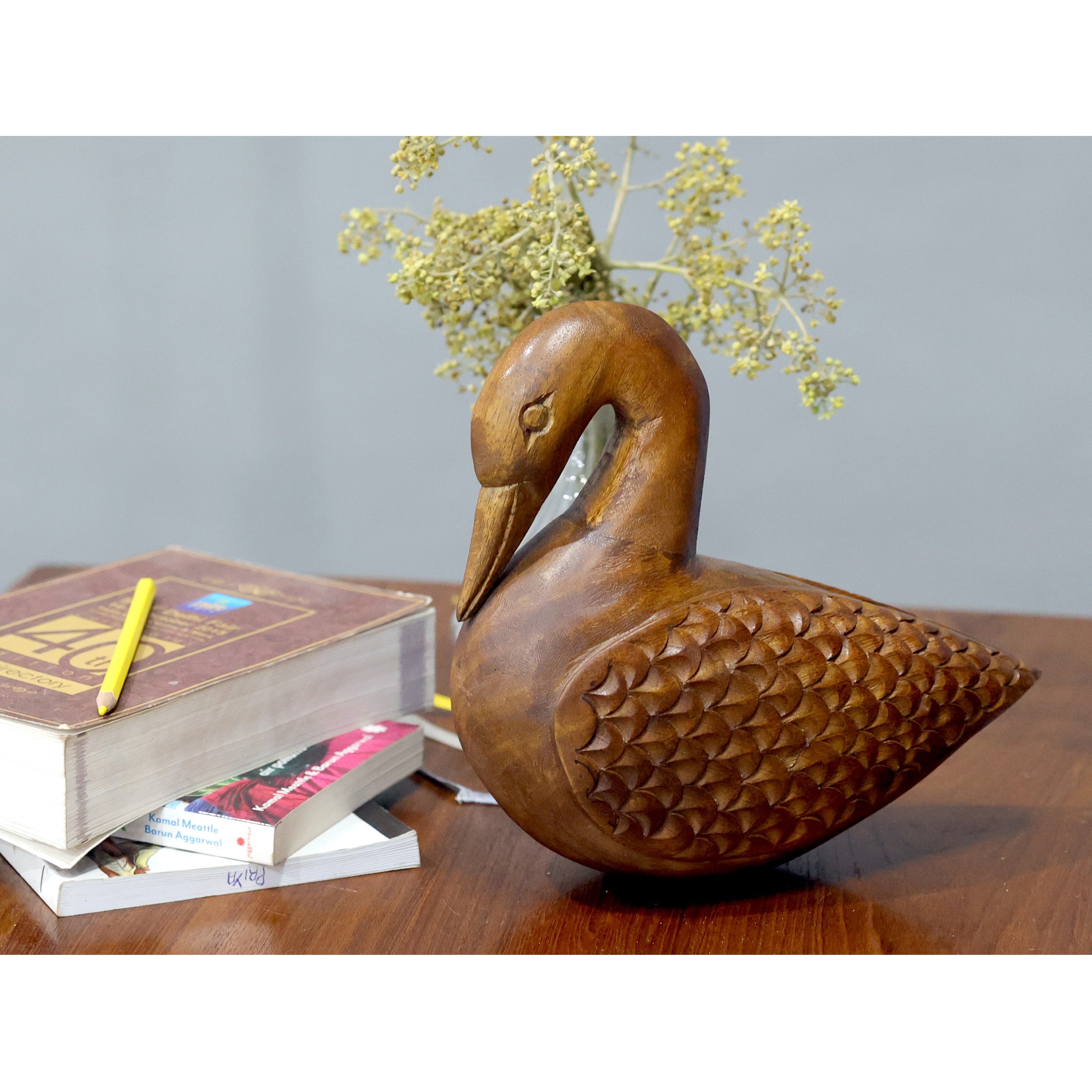 Downward-faced Wooden Swan Showpiece (Large) Animal Figurine