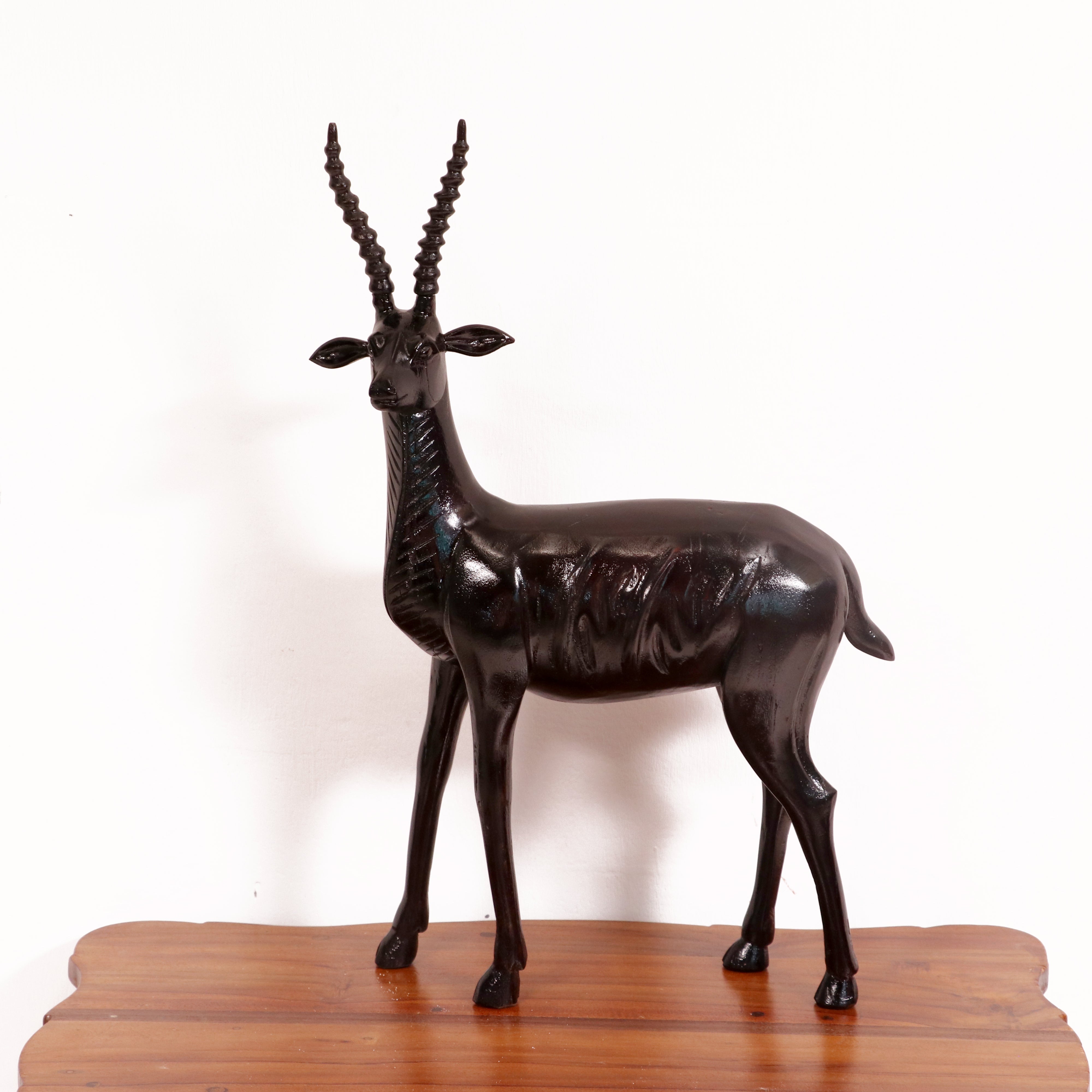 Beautiful detailed solid wood deer Animal Figurine