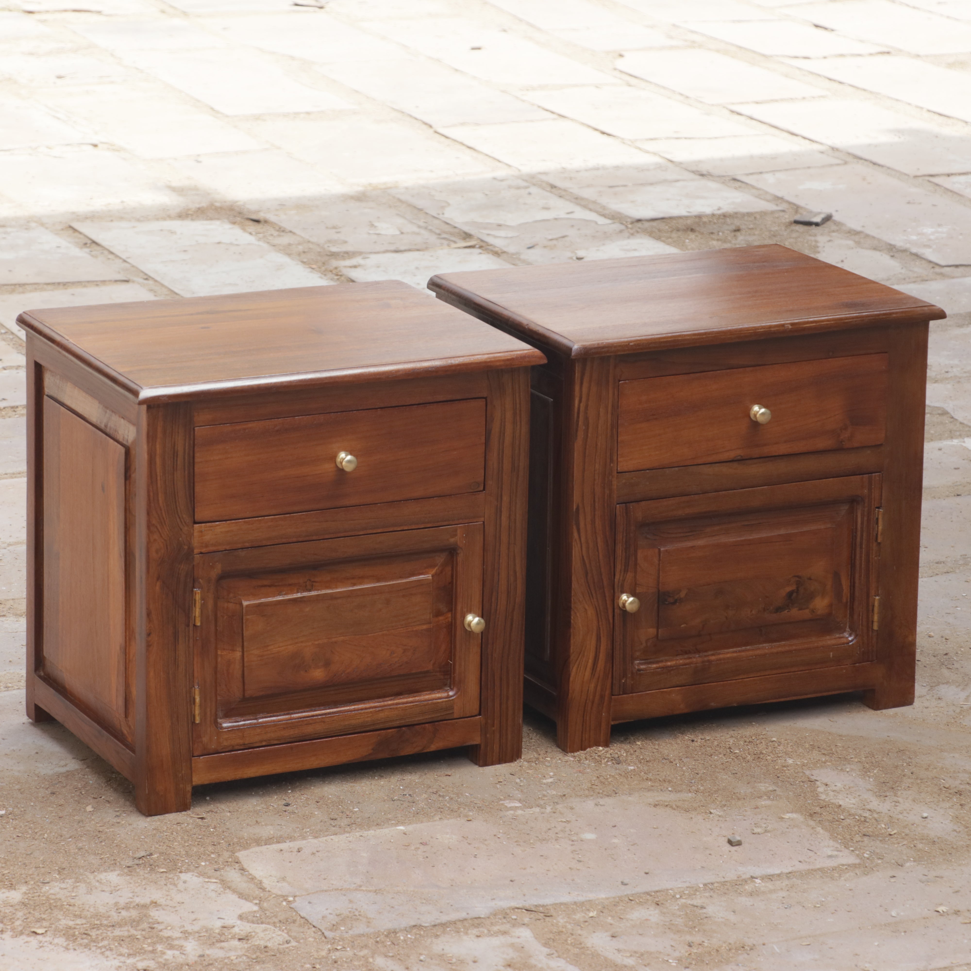 Aristocratic Natural Wooden Single Drawer Bedside with Storage (Set of 2) Bedside