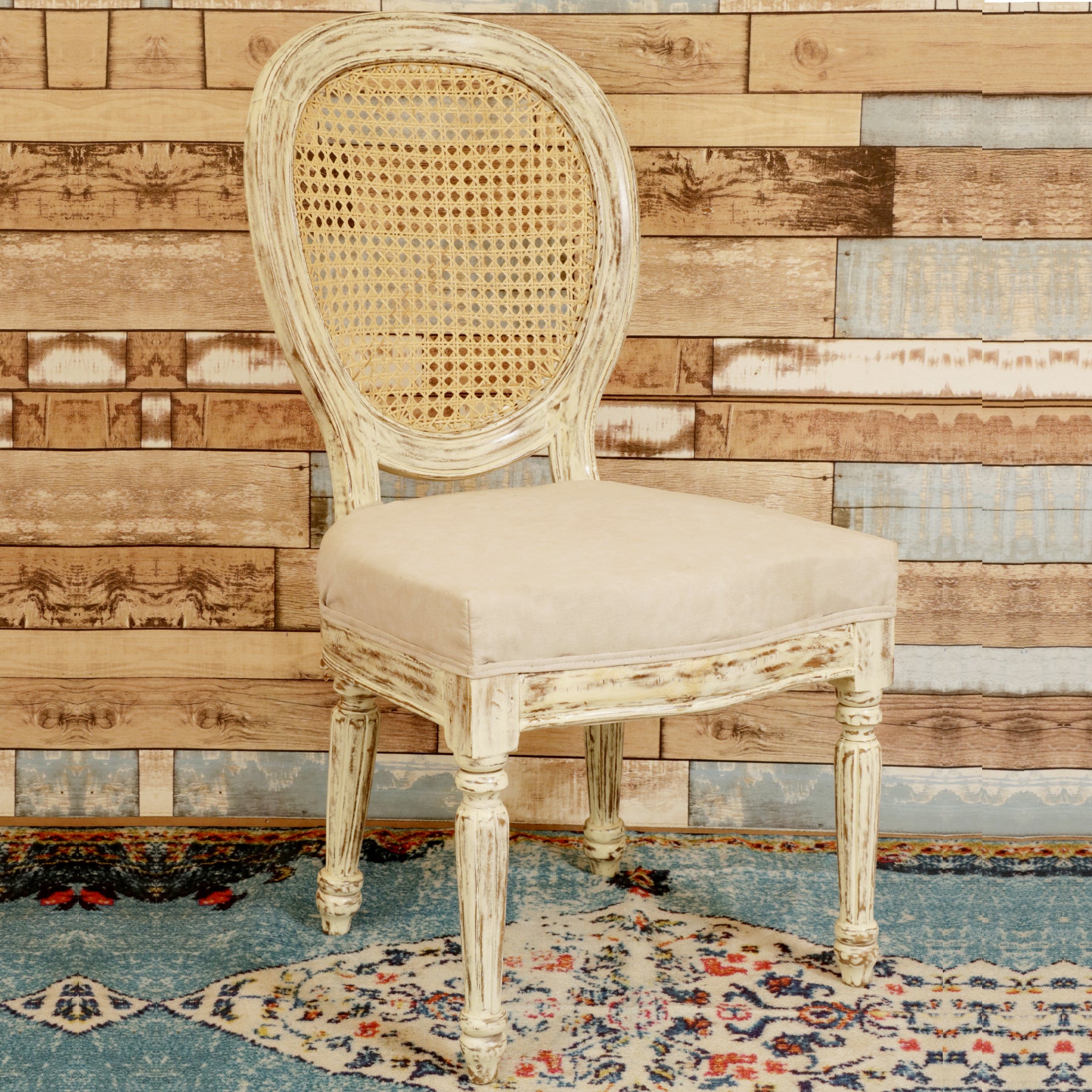 (Set of 2) Distressed White Comfort Chair Dining Chair