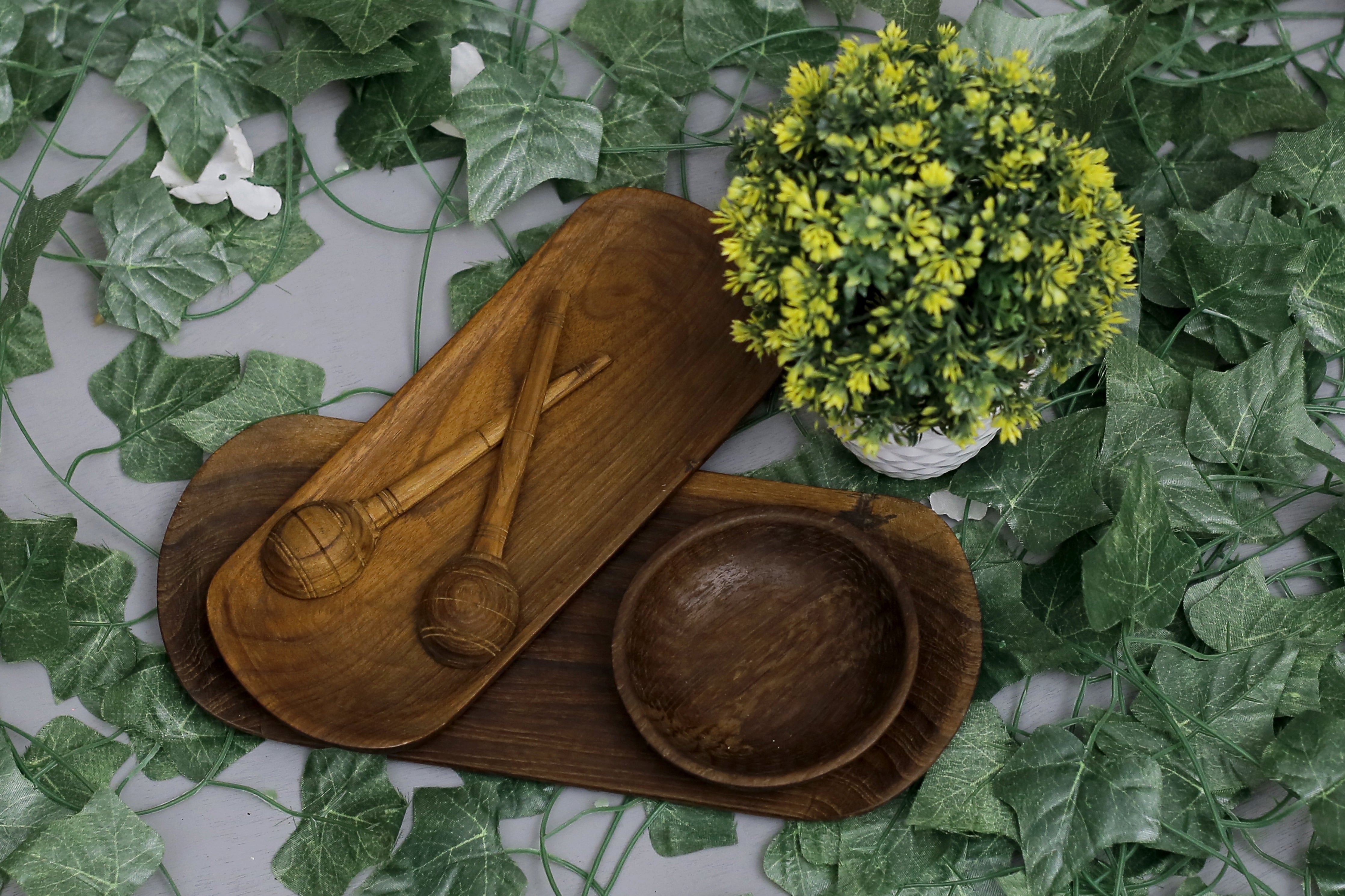 Woden Wave Shaped Platter Platter