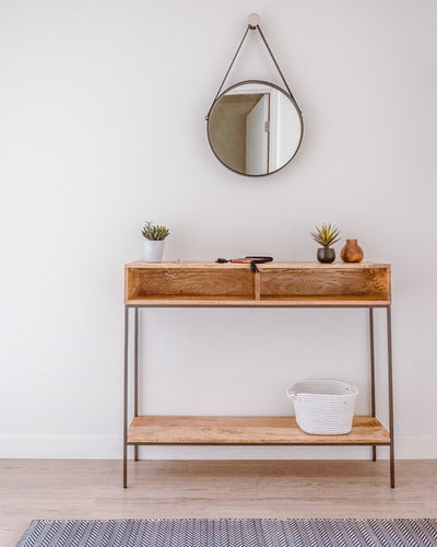 Expert Ideas to Style a Console Table