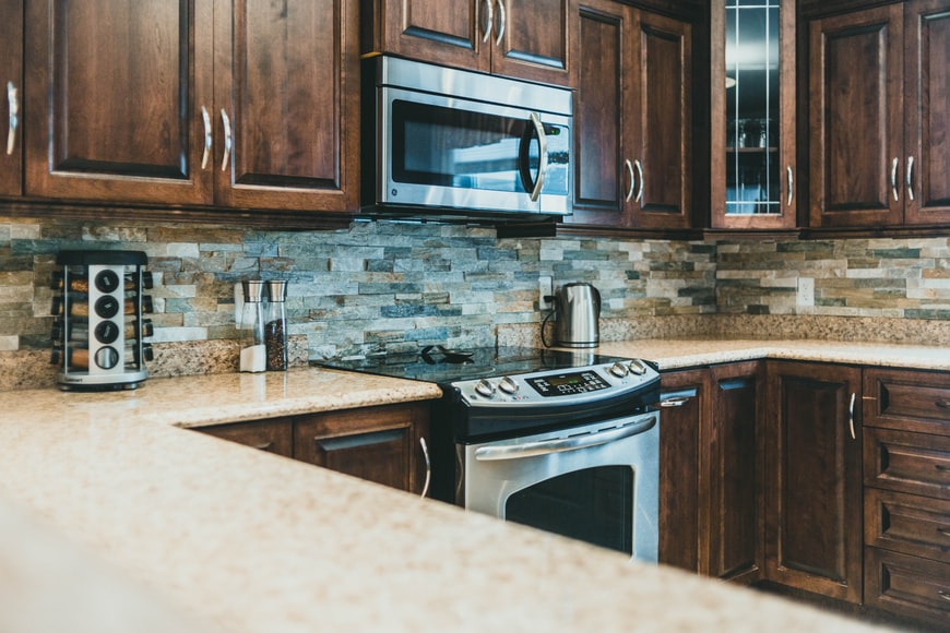 7 Things to Keep in Mind Before Purchasing Readymade Kitchen Cabinets Online