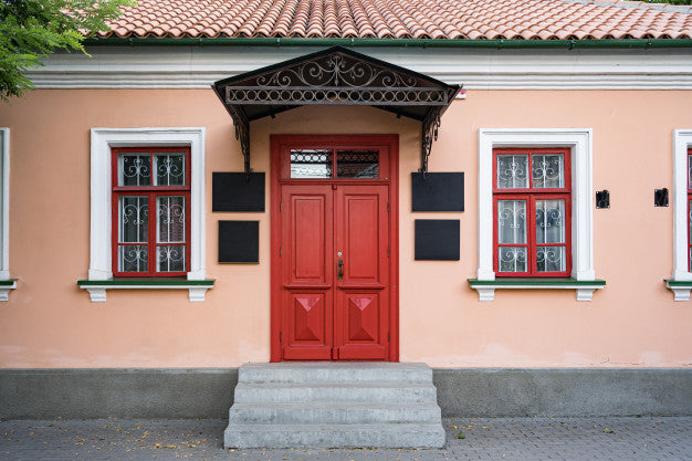 All You Need to Know About Choosing a Wooden Door for Your Home
