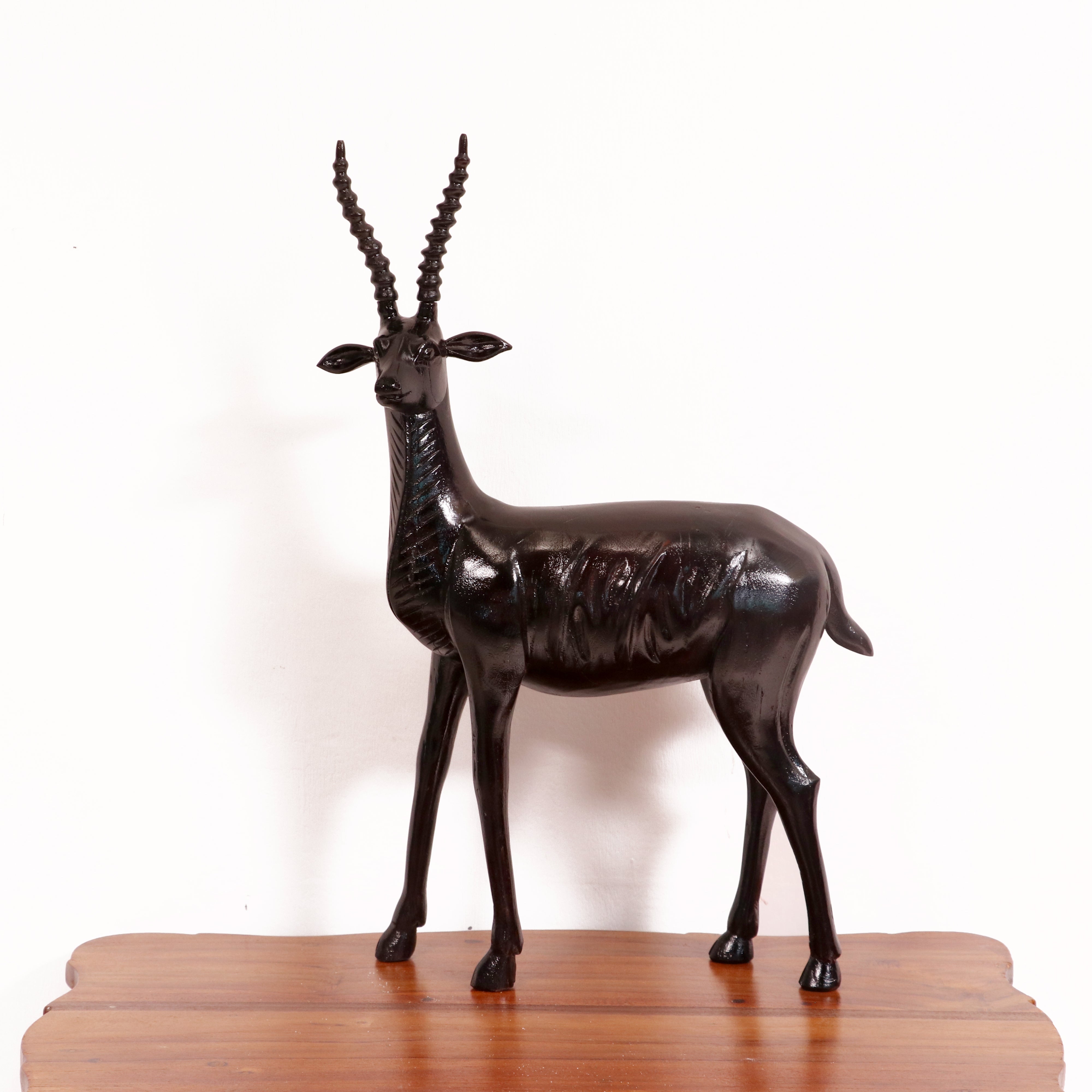 Beautiful detailed solid wood deer Animal Figurine