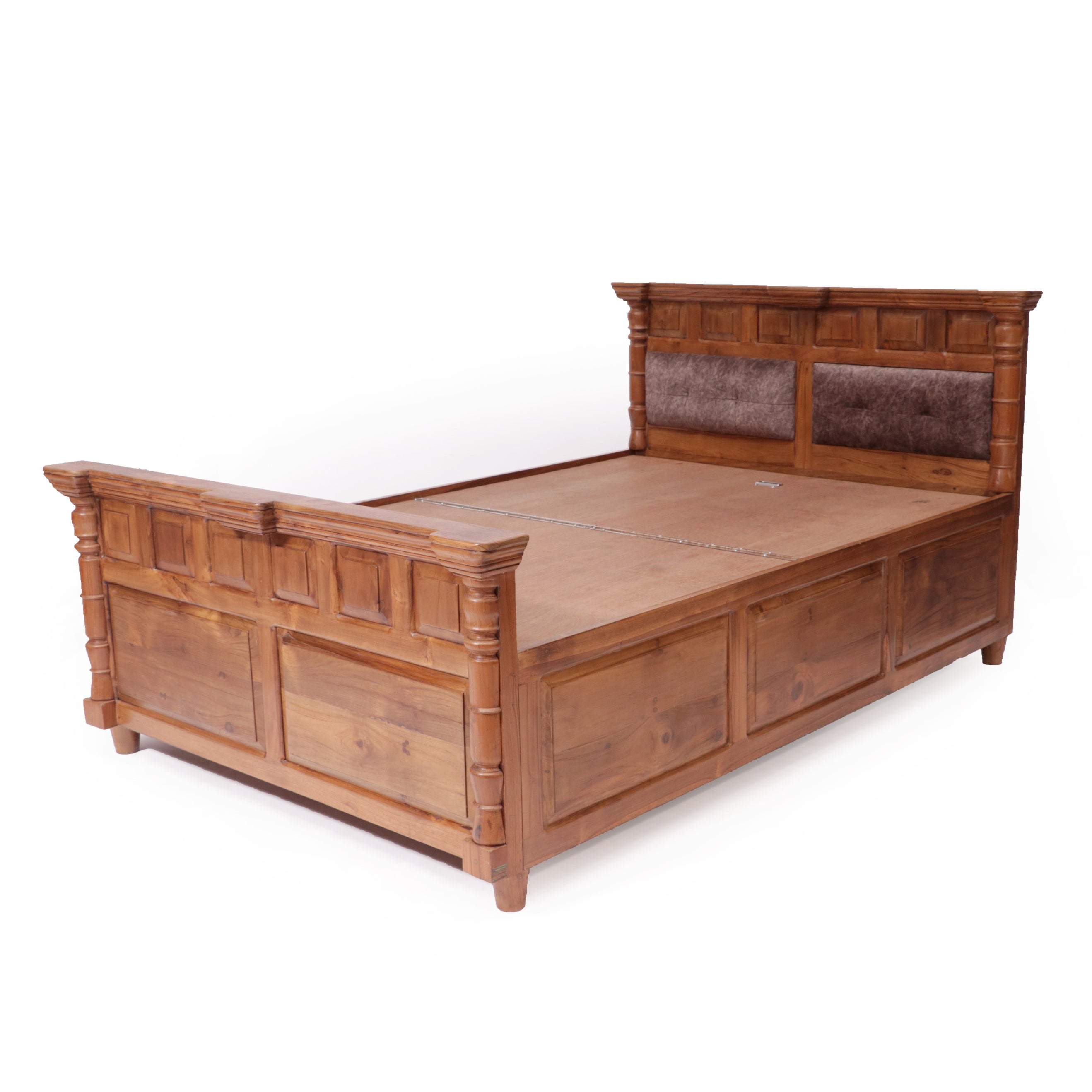Traditional Linear Double Bed Bed