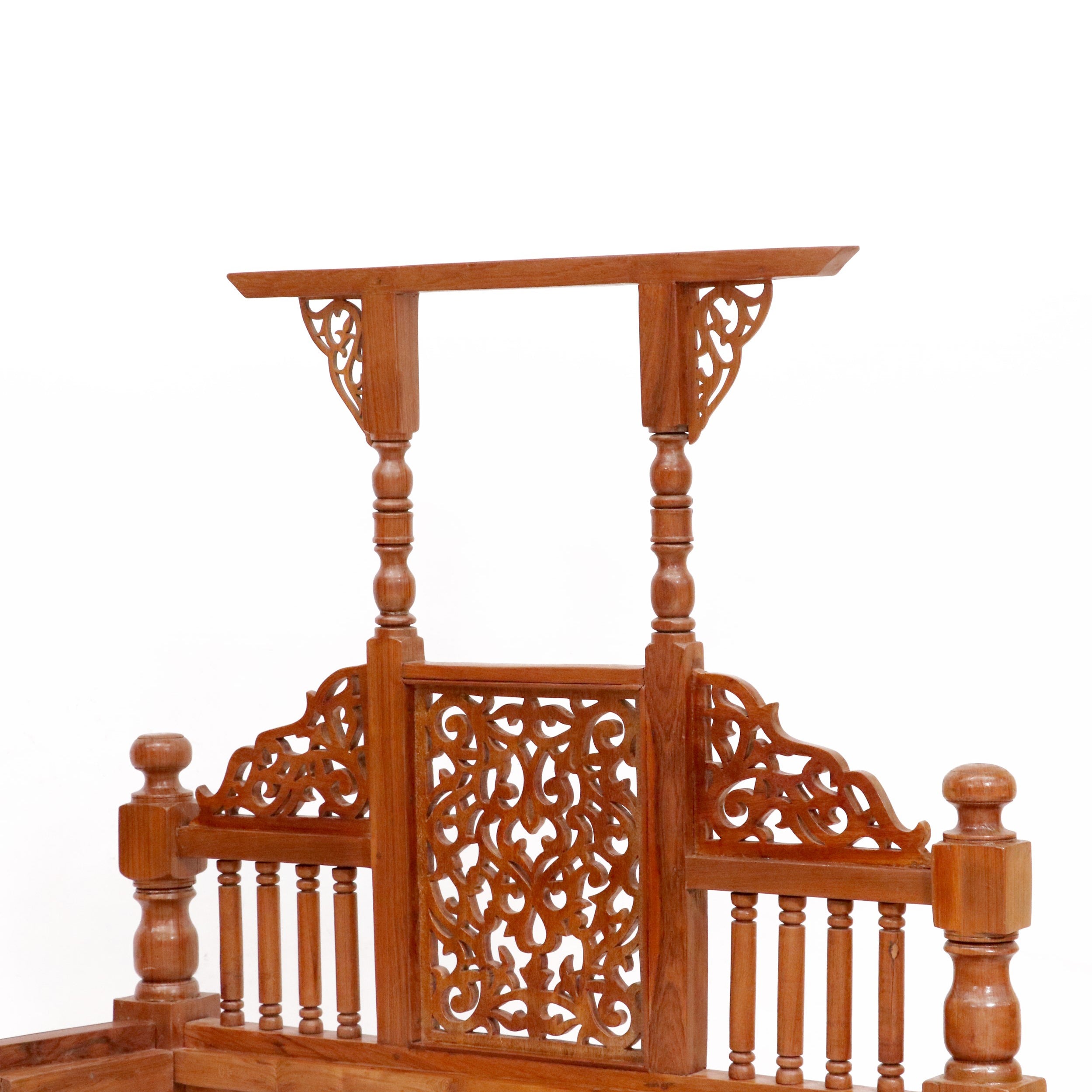 Traditional honey teak Southern Bed Bed