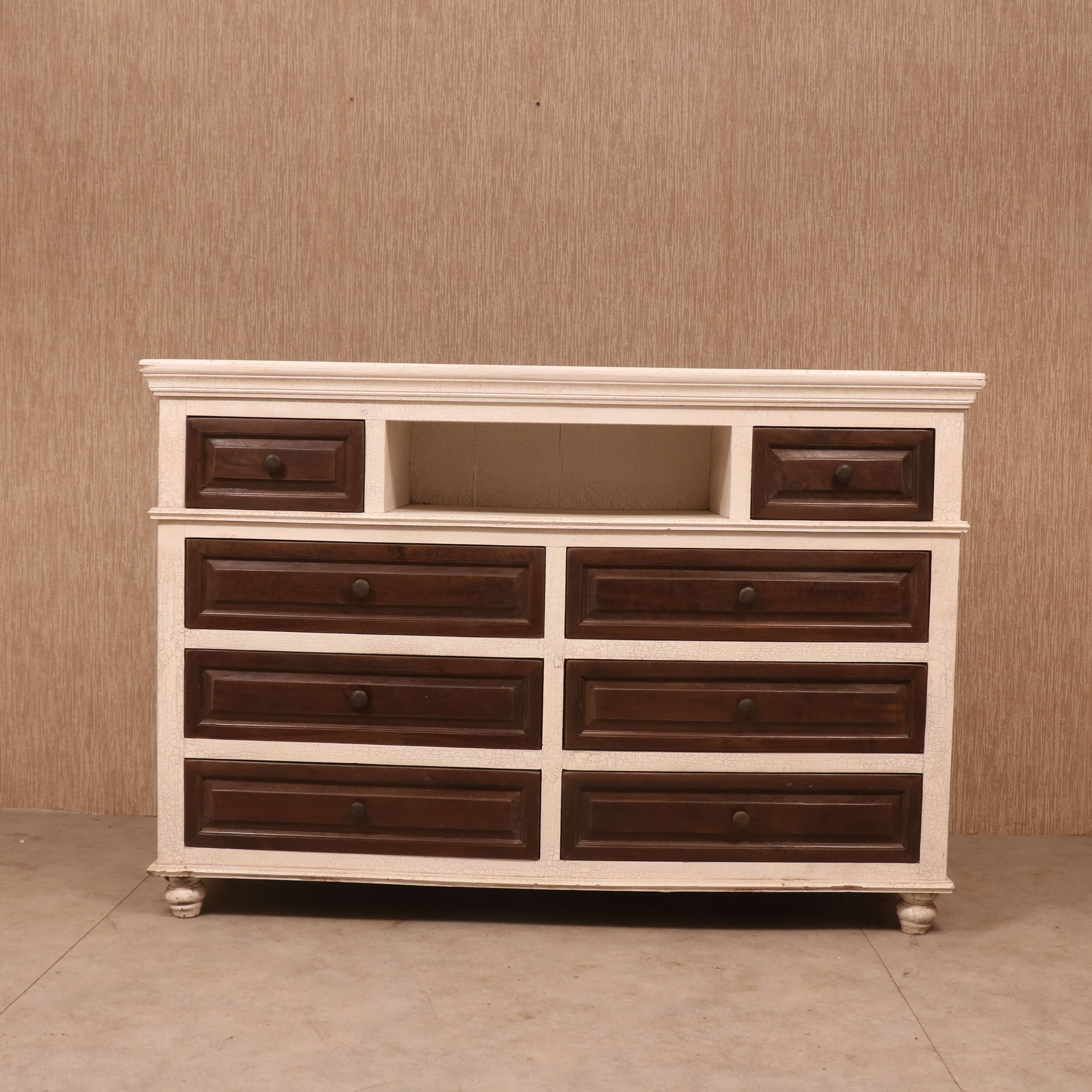 Wide 2+6 Wooden Chest Drawer's Chest