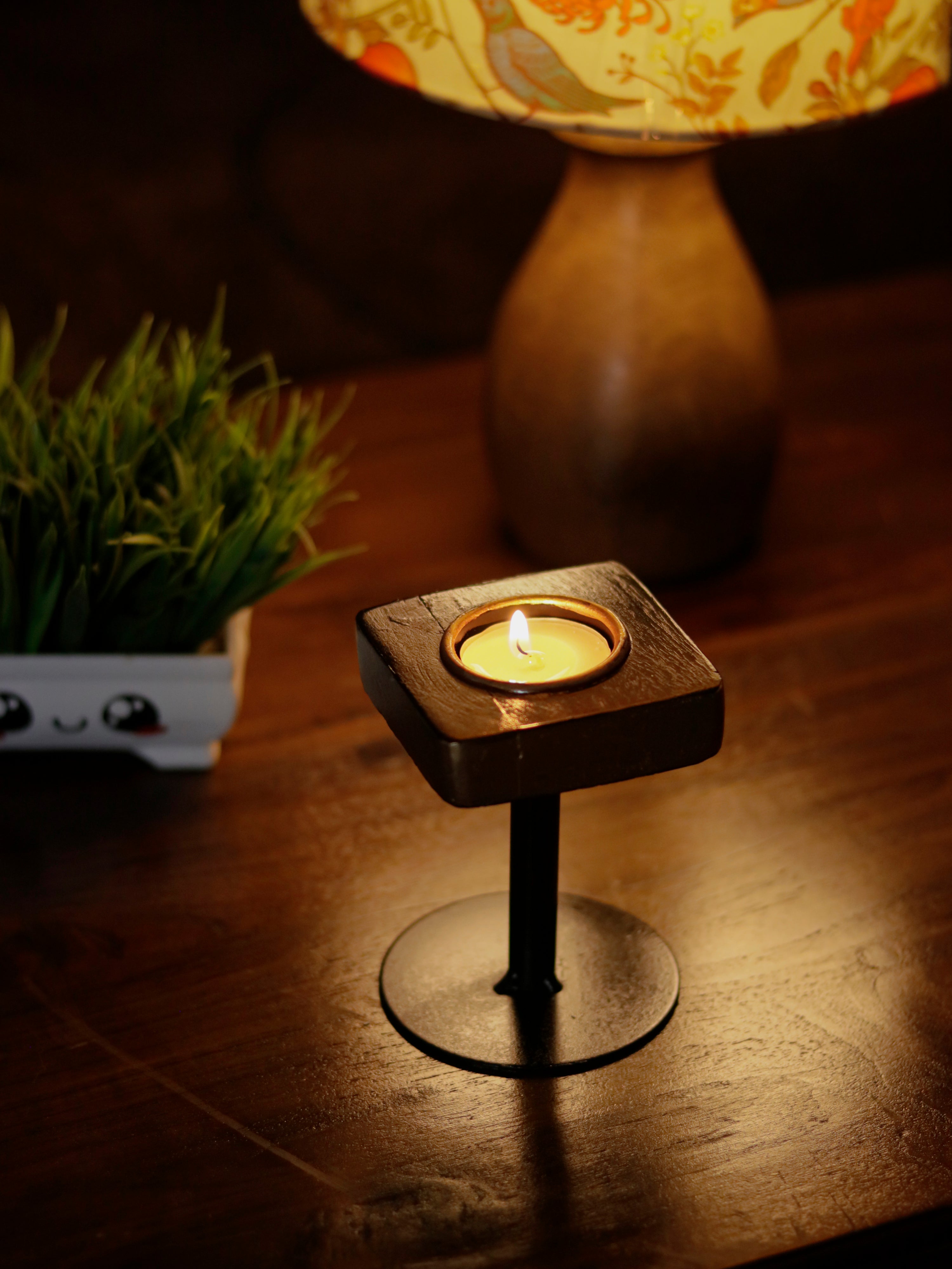 Delight Unique Golden Black Wooden Candle Stand Set Candle Holder