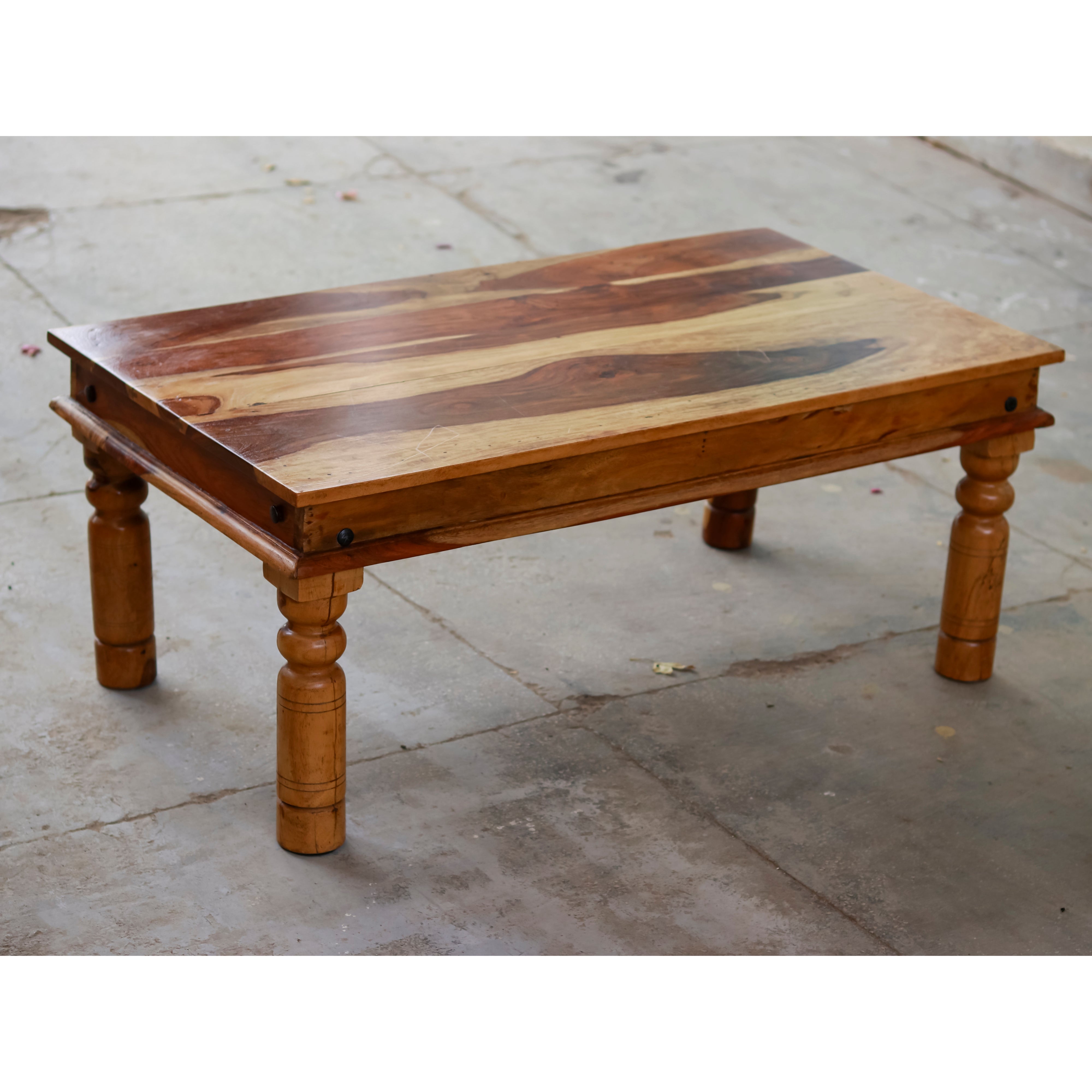 Simple Rounded Leg Table Coffee Table