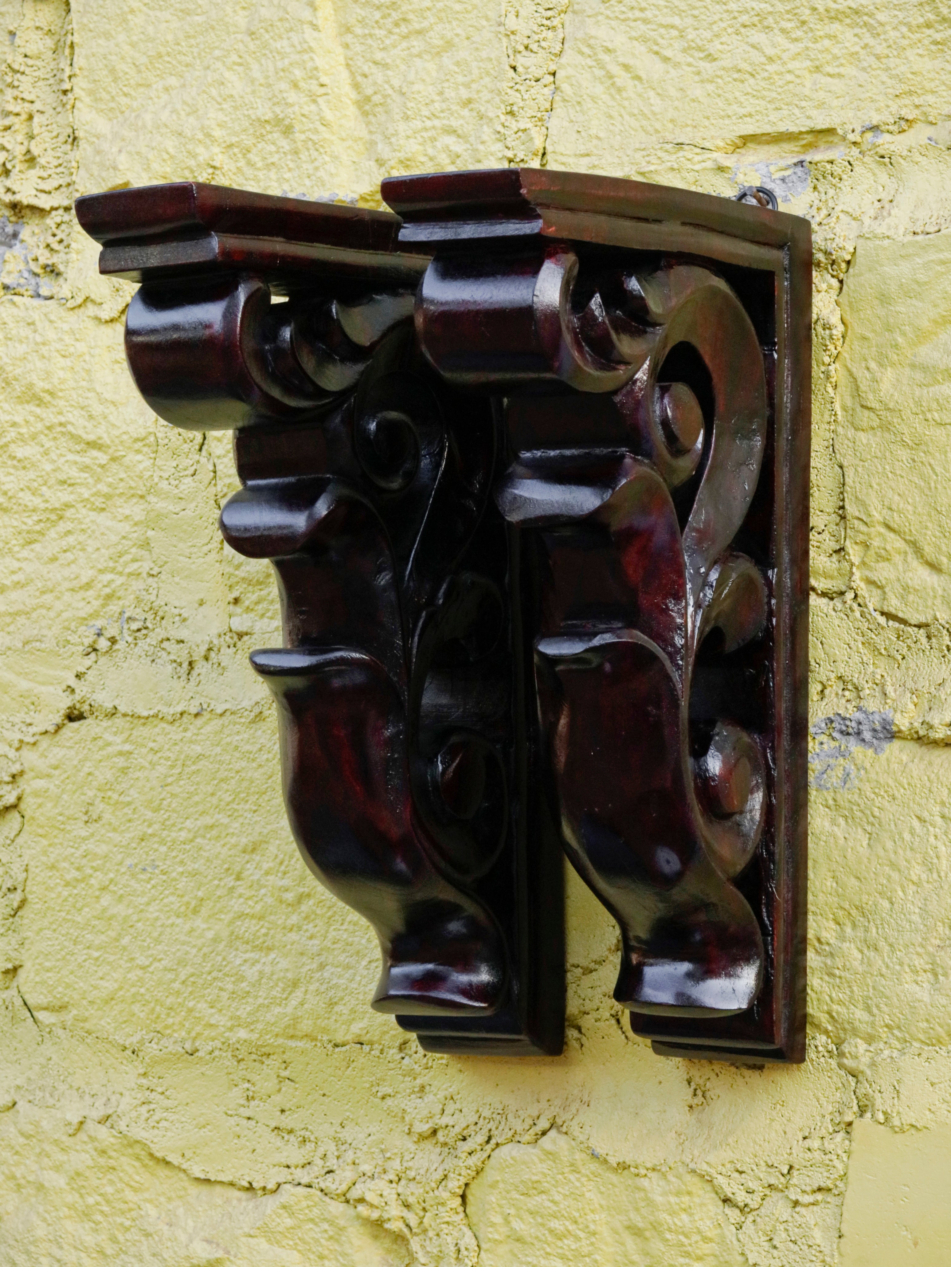 Antique Dark Glossy Flowered Handmade Wooden Wall Decor Door Bracket