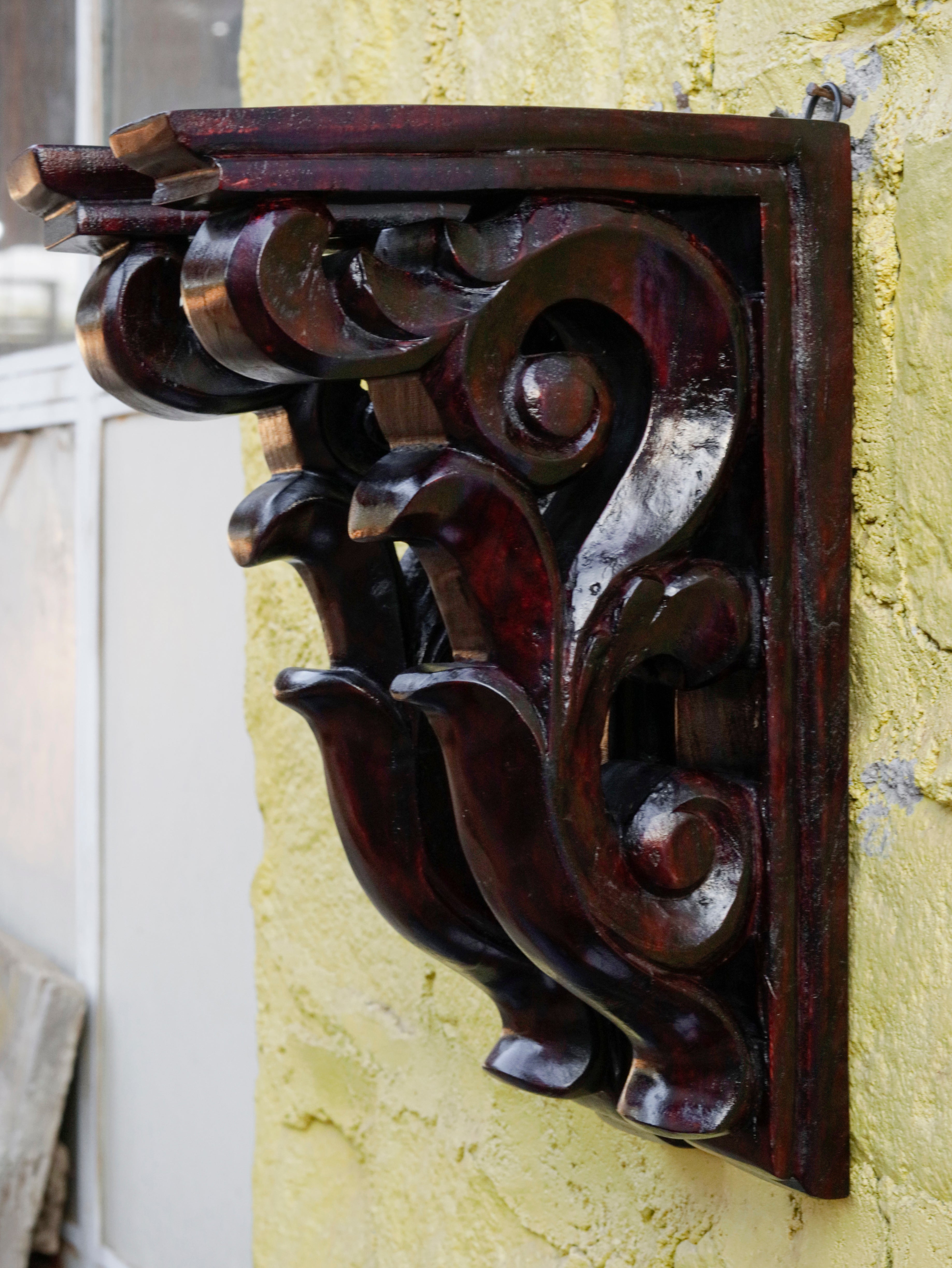Antique Dark Glossy Flowered Handmade Wooden Wall Decor Door Bracket
