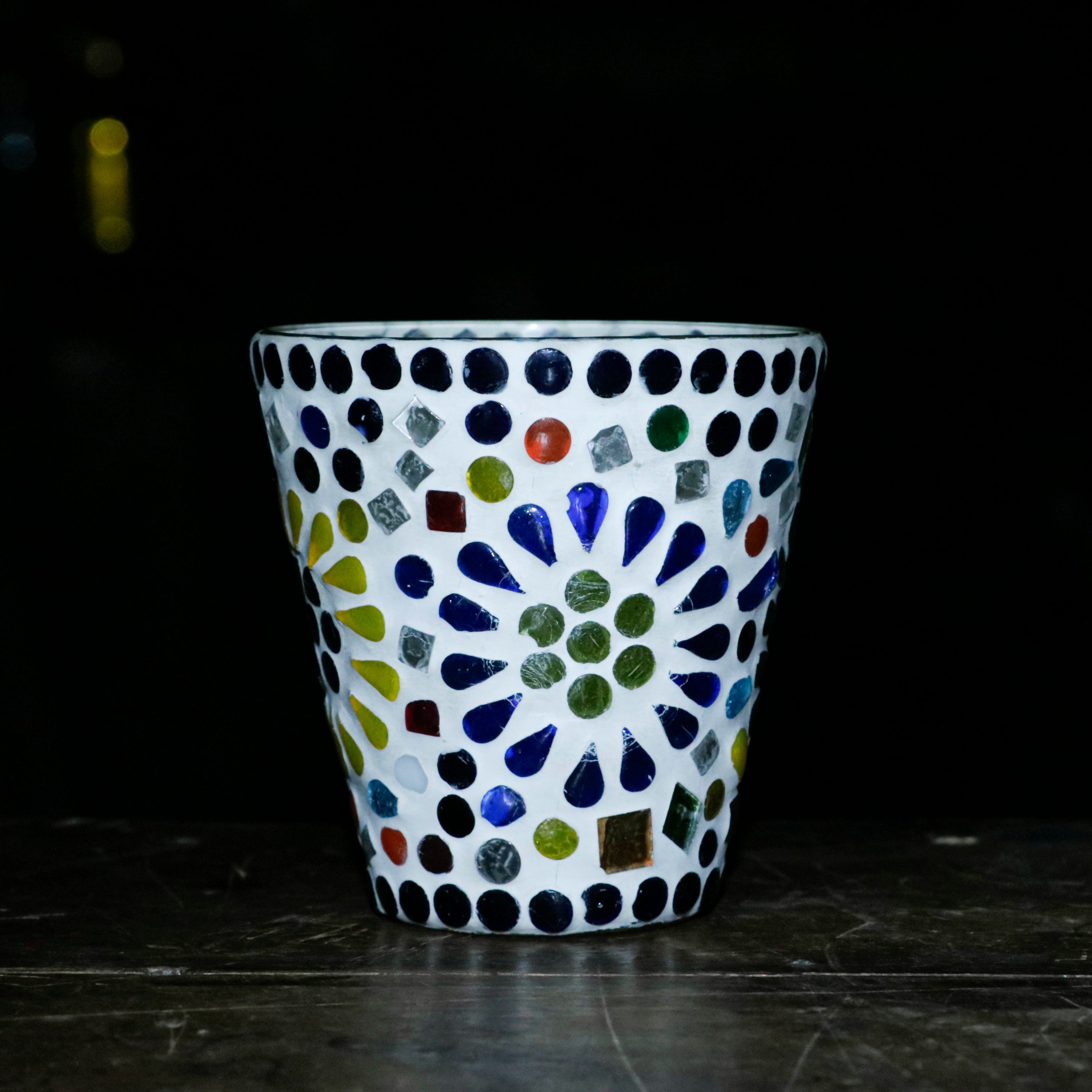 Aesthetic Rich Colourful Dot Designed Ceramic Glass Candle Holde Candle Holder