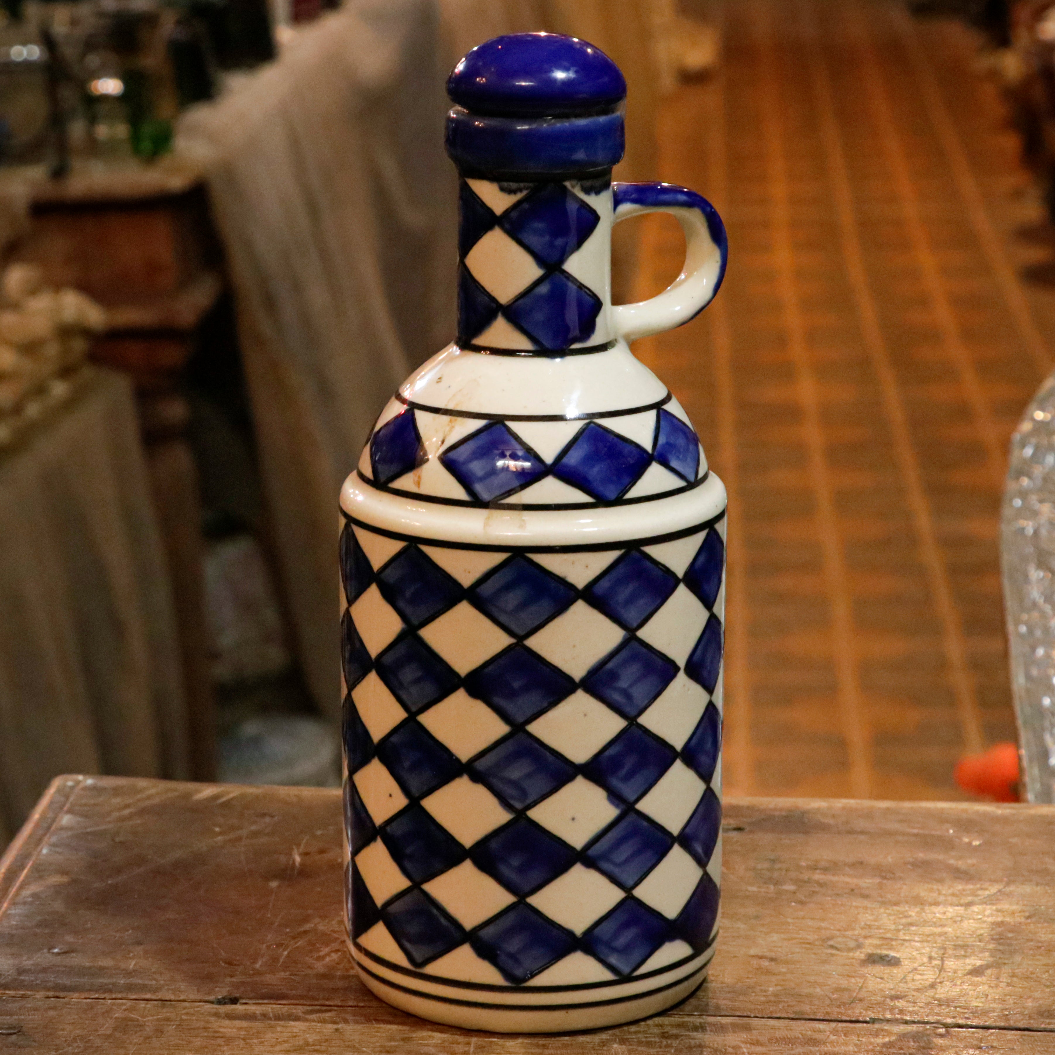 Old Rich Blue Bricks Designed Pottery Oil Ceramic Storage Bottle Ceramic Bottle