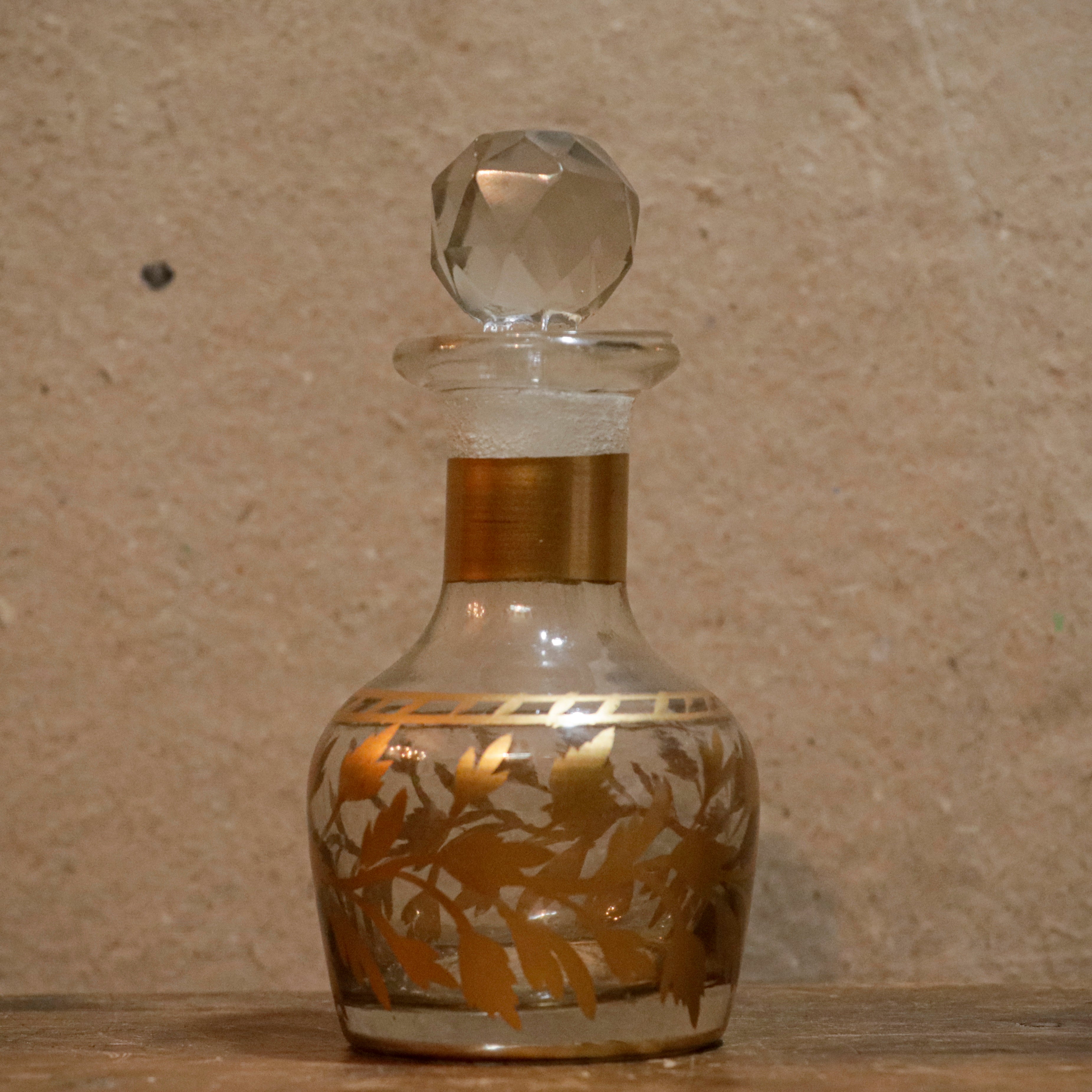 Golden Blush Ribbed and Knob Topped Shine Storage Jar Decanter Bottle