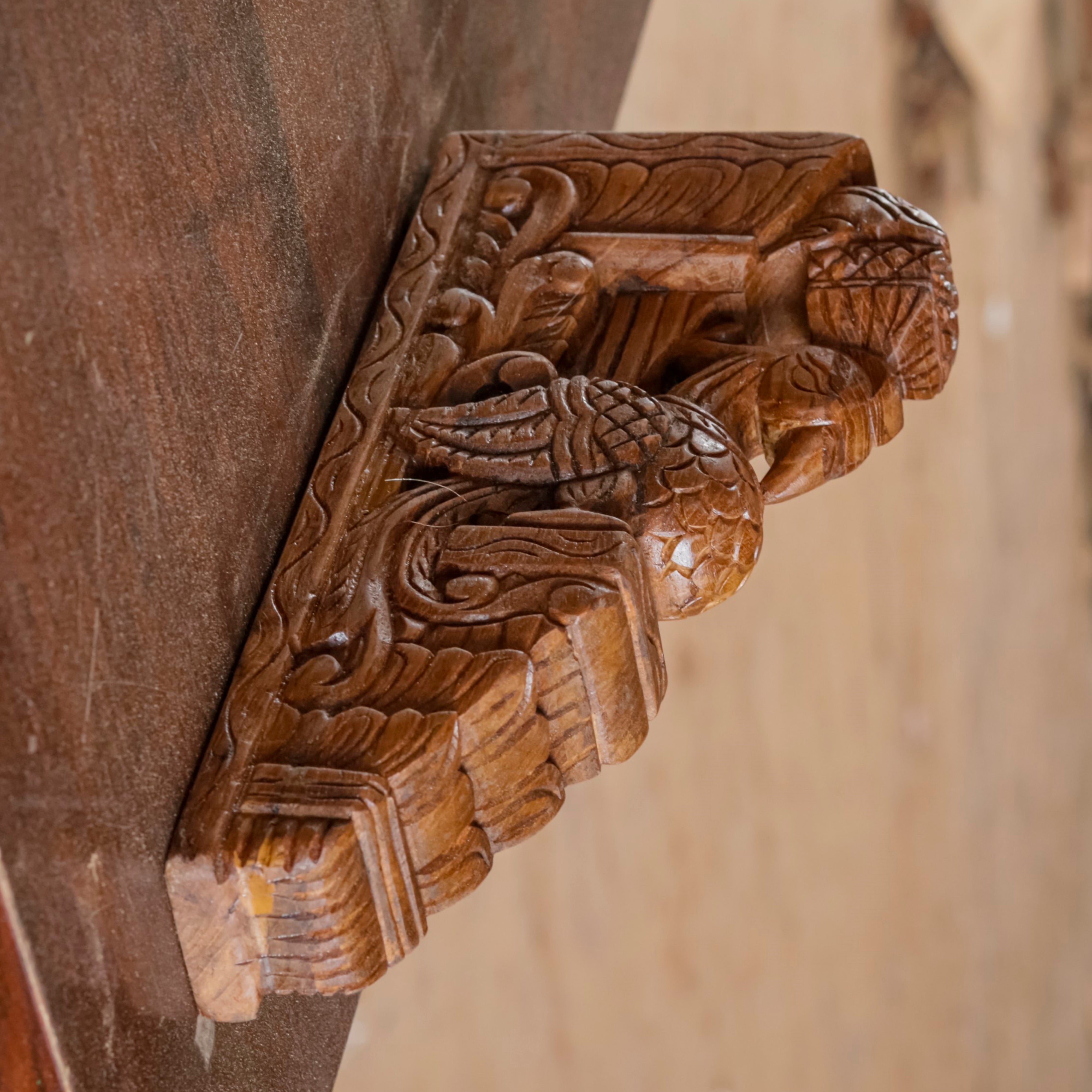 Beautifully Detailed Bird Traditional Teak Wood Door Bracket Door Bracket