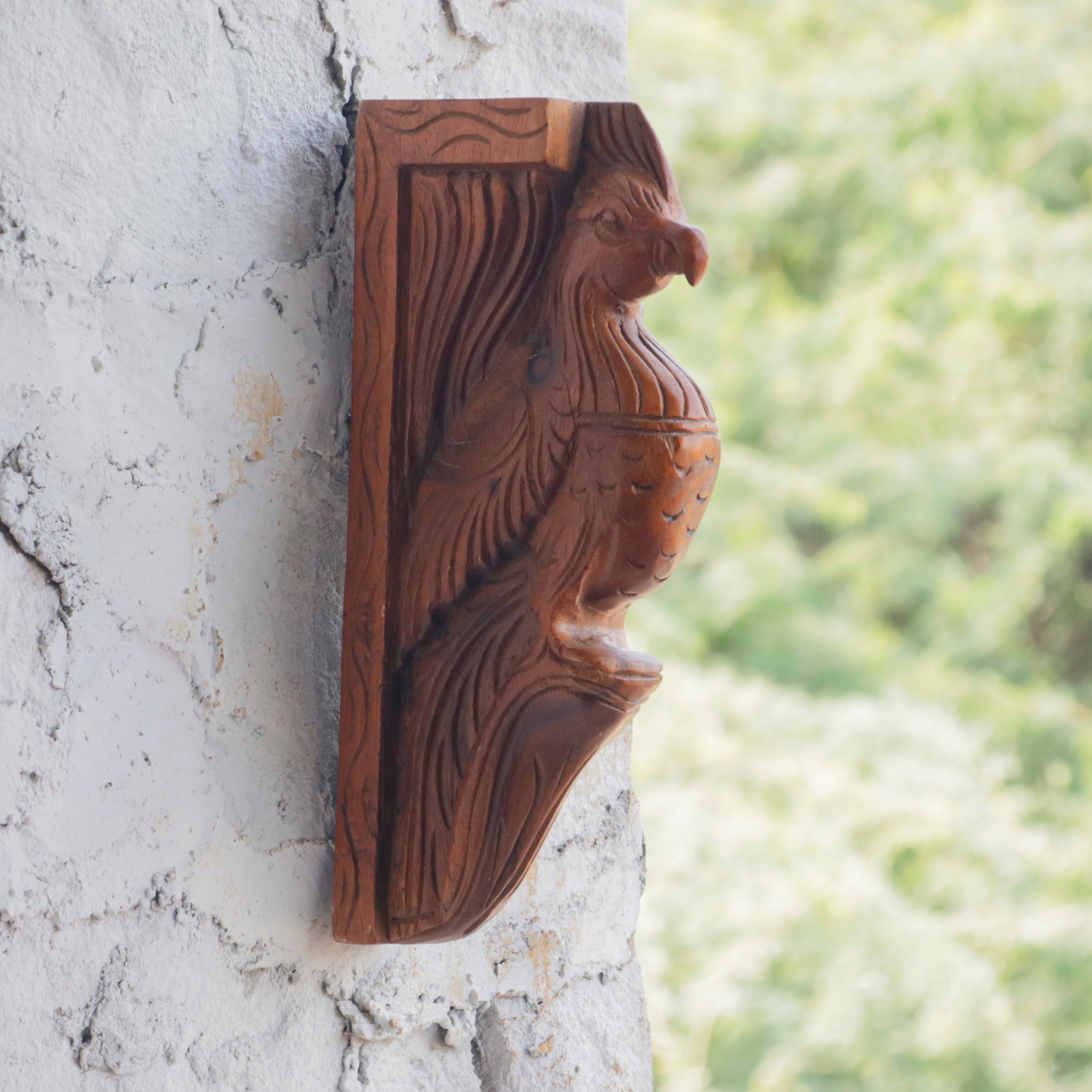 Compact intricate carved Bird Door Bracket Door Bracket