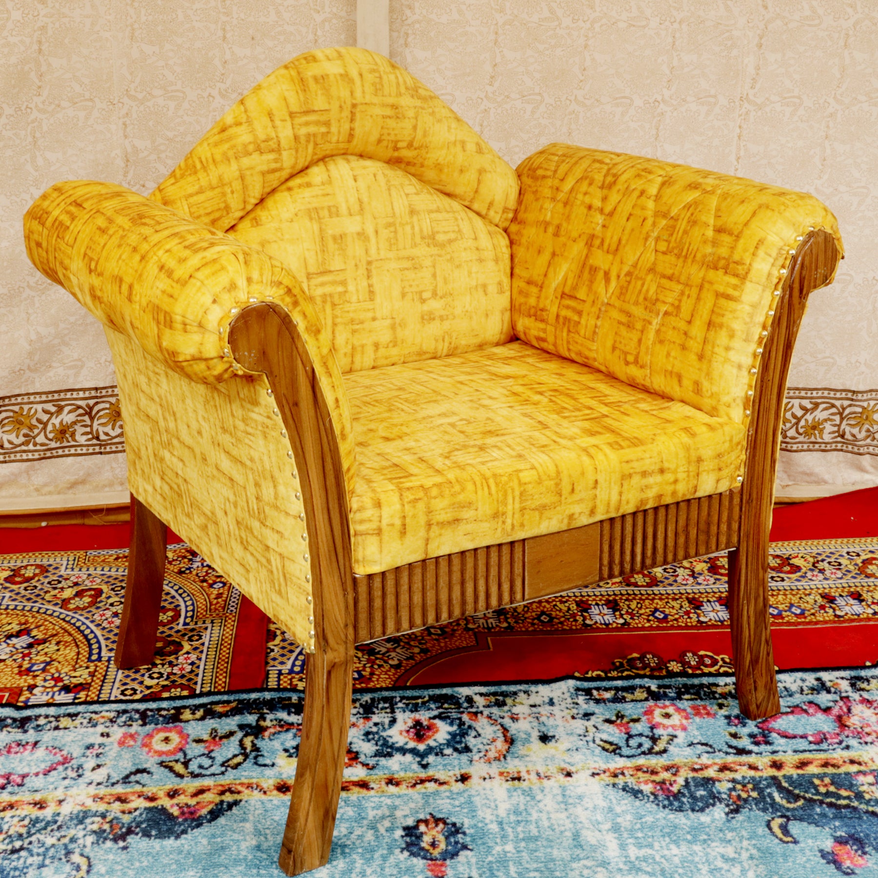 Traditional yellow upholstered single Seater Sofa Sofa