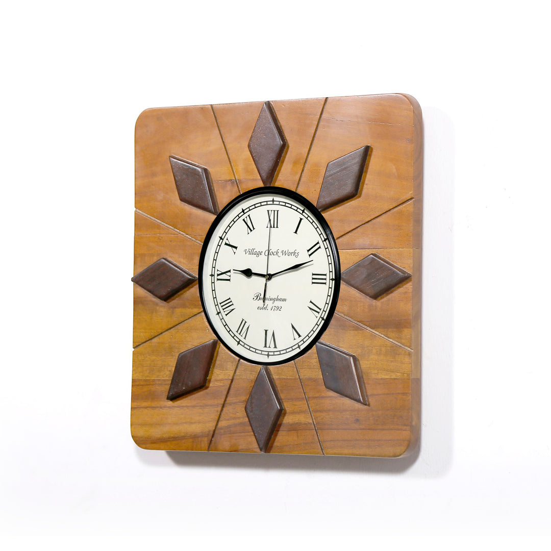 8-Leaves Design Handmade Wooden Clock Clock