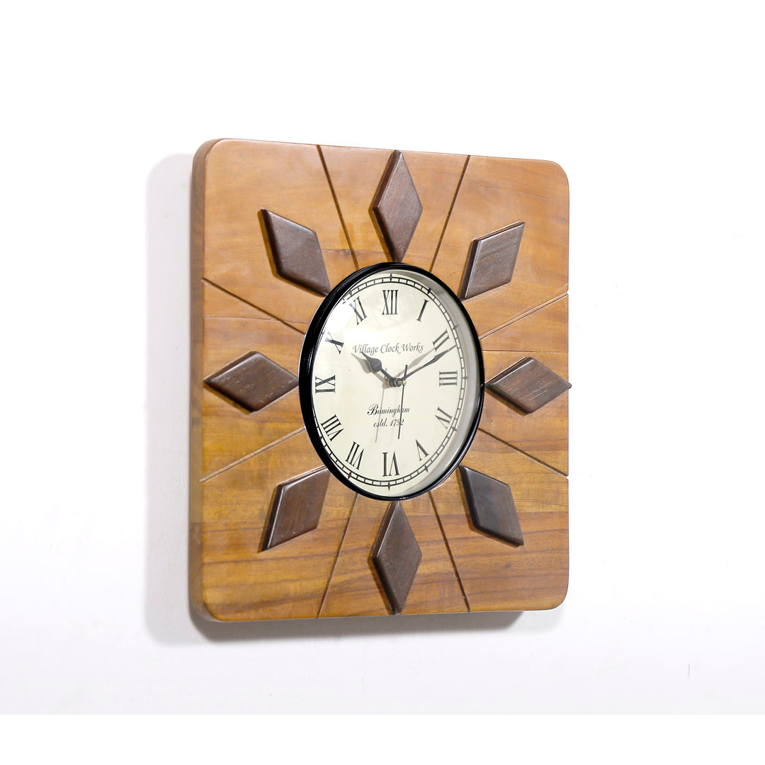 8-Leaves Design Handmade Wooden Clock Clock