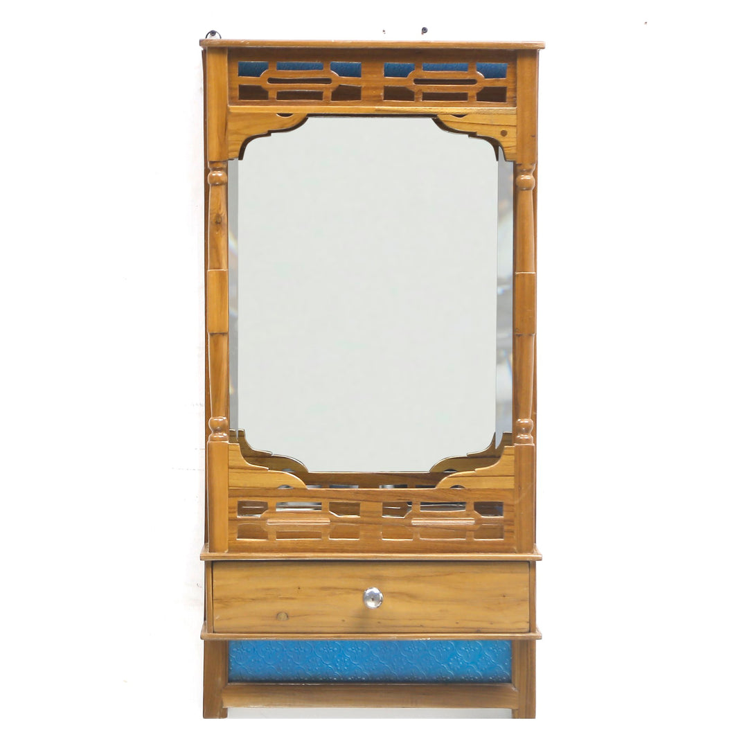 Polished Colonial Mirror Mirror