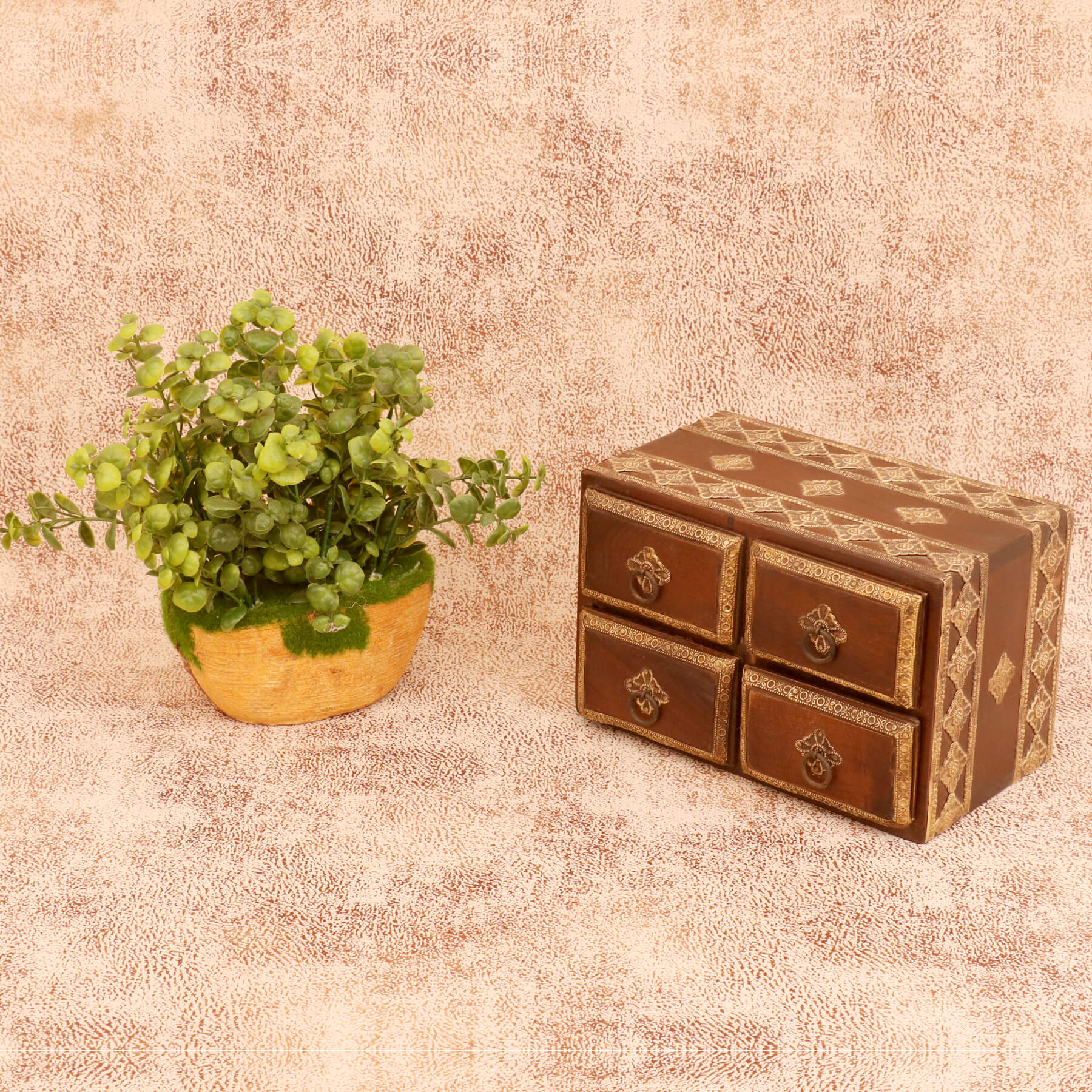 Elegant Dark Brass Work Box - Exquisite Craftsmanship for Your Treasures