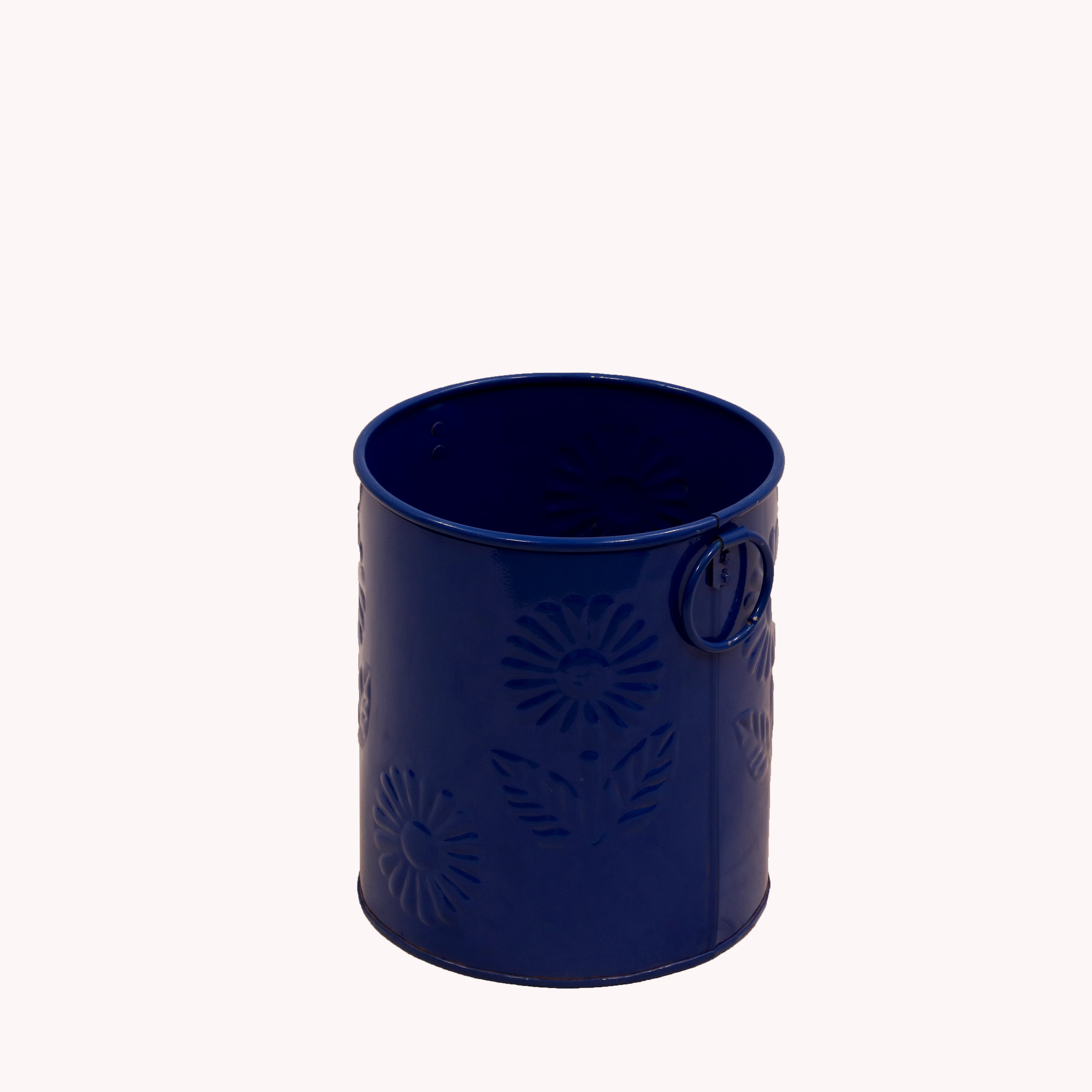 Metal Flower Pot 8 x 8 x 9 Inch Basket