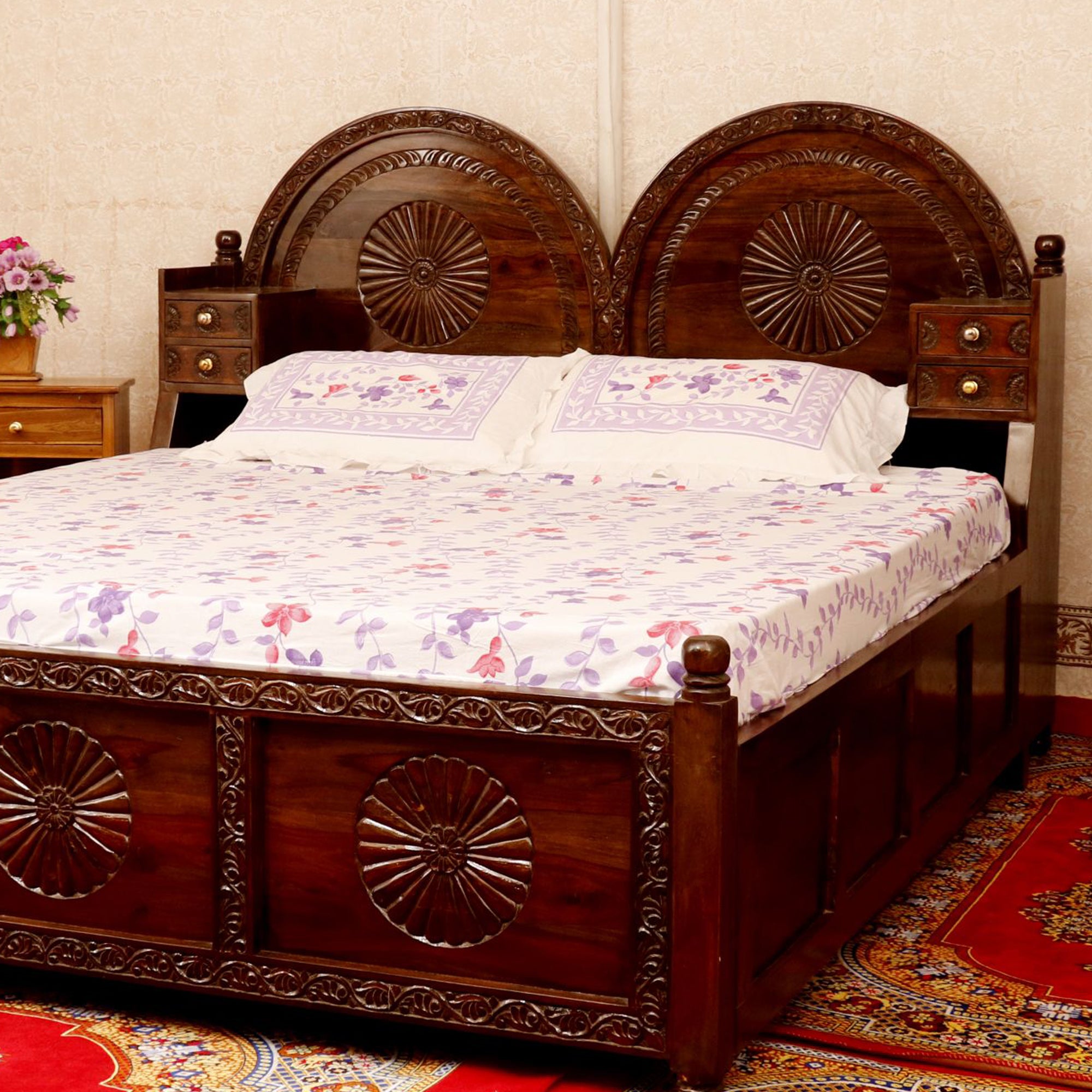 Sheesham Antique-Finish Bed With storage box Bed